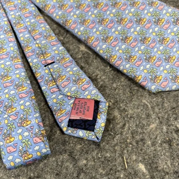 Vineyard Vines  Boys / Short Mens Tie Blue Desert Island Guitar Pink Whale ~51" - Picture 4 of 7